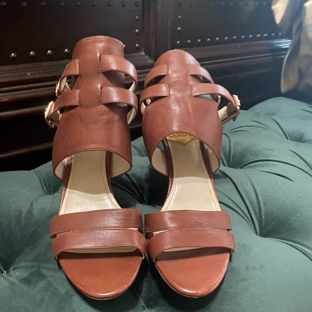 Vince Camatu size 8